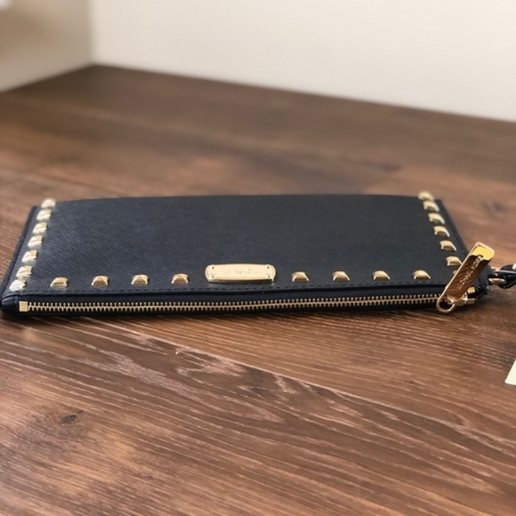 NWT Michael kors Studded Black Leather Wristlet - Picture 5 of 6